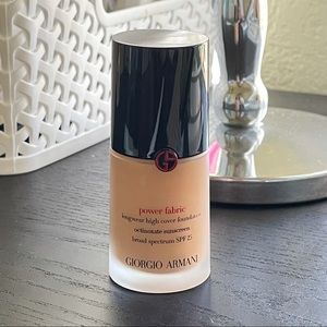 Giorgio Armani power fabric foundation